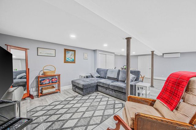 2 Greenpine Court, Dix Hills, NY 11746