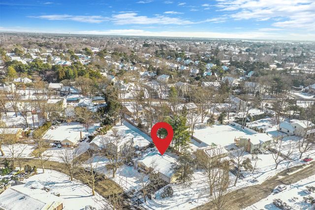 2 Greenpine Court, Dix Hills, NY 11746