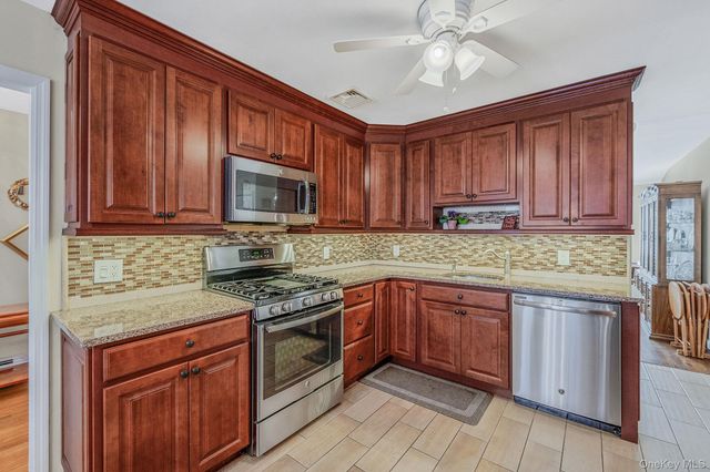 2 Greenpine Court, Dix Hills, NY 11746