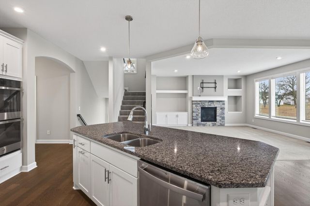 12932 Bauer Drive N, Champlin, MN 55316