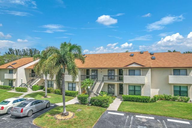 3318 Lucerne Park Drive, Greenacres, FL 33467