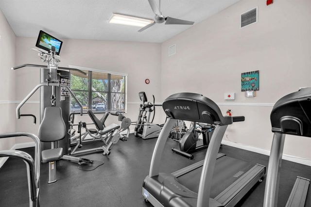3318 Lucerne Park Drive, Greenacres, FL 33467