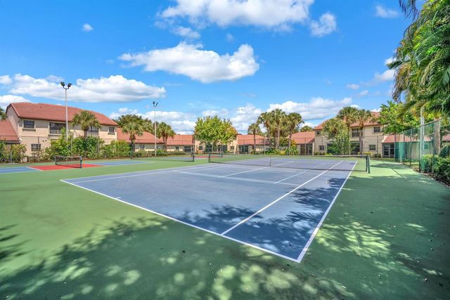 3318 Lucerne Park Drive, Greenacres, FL 33467