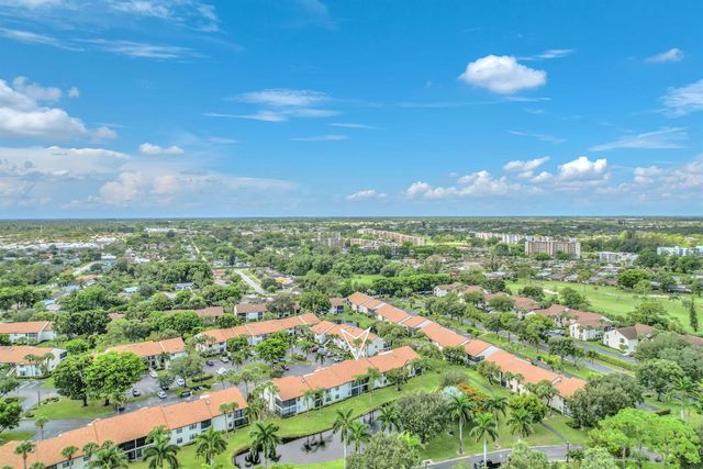 3318 Lucerne Park Drive, Greenacres, FL 33467
