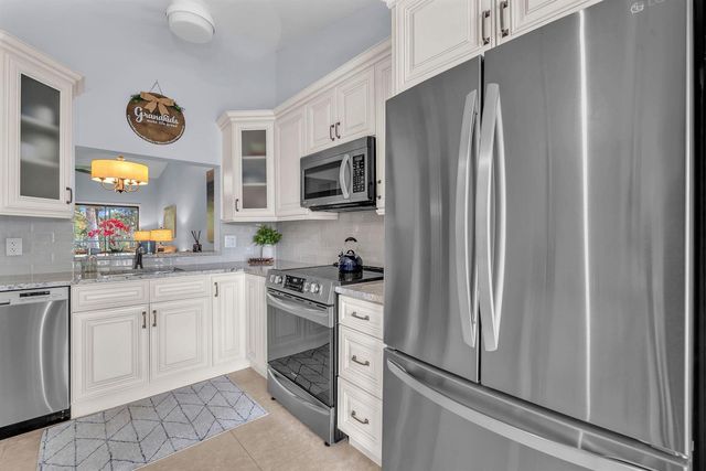 3318 Lucerne Park Drive, Greenacres, FL 33467