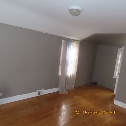 1929 S 7th Avenue, Maywood, IL 60153
