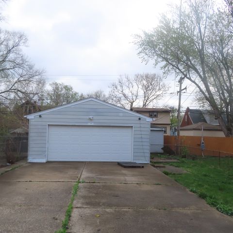 1929 S 7th Avenue, Maywood, IL 60153