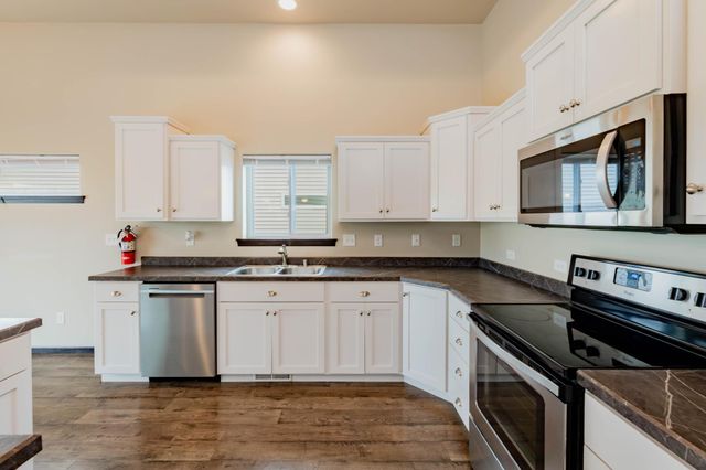 3034 38th Avenue S, Moorhead, MN 56560