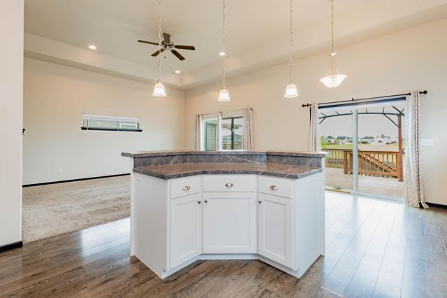 3034 38th Avenue S, Moorhead, MN 56560