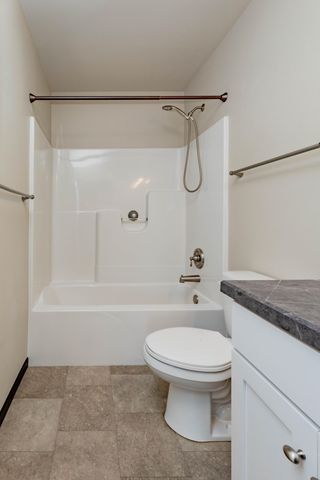 3034 38th Avenue S, Moorhead, MN 56560