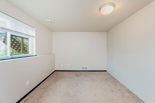 3034 38th Avenue S, Moorhead, MN 56560