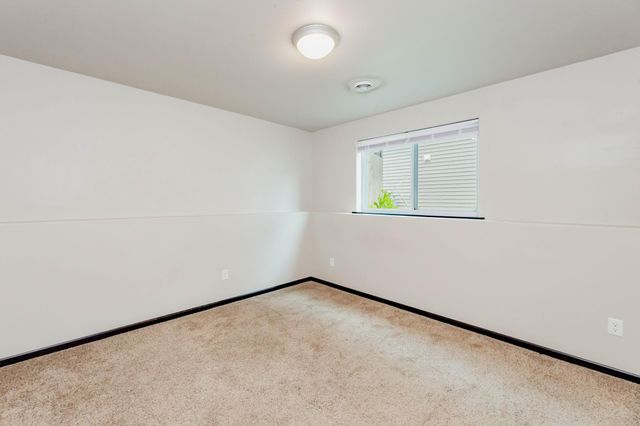 3034 38th Avenue S, Moorhead, MN 56560