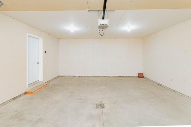3034 38th Avenue S, Moorhead, MN 56560