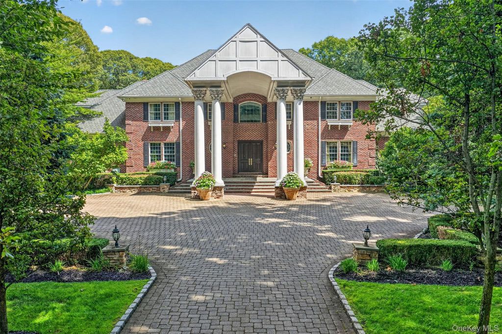 11 Danton Lane N, Locust Valley, NY 11560 — exterior