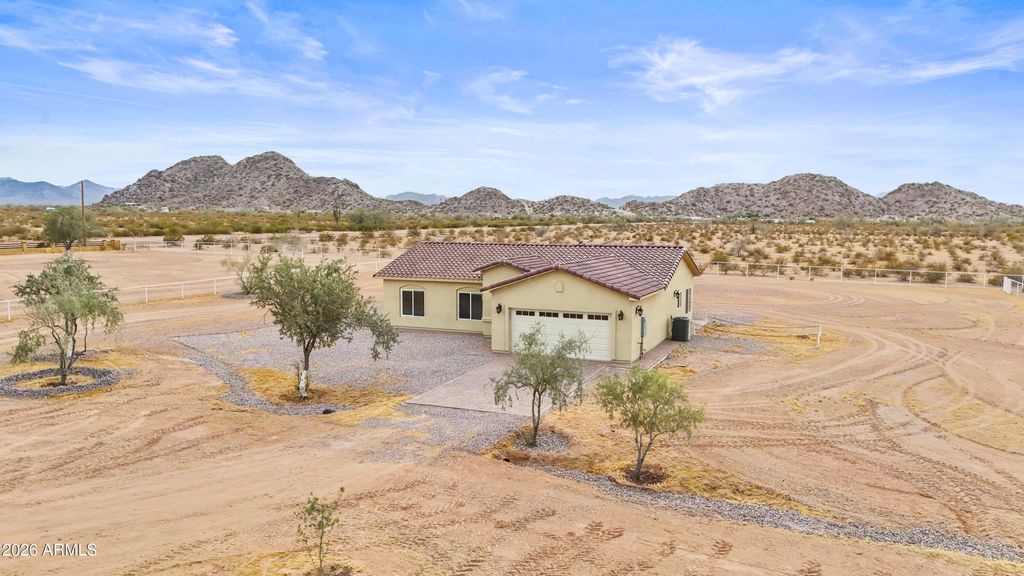 158 N PETTOSHAS Drive, Maricopa, AZ 85139