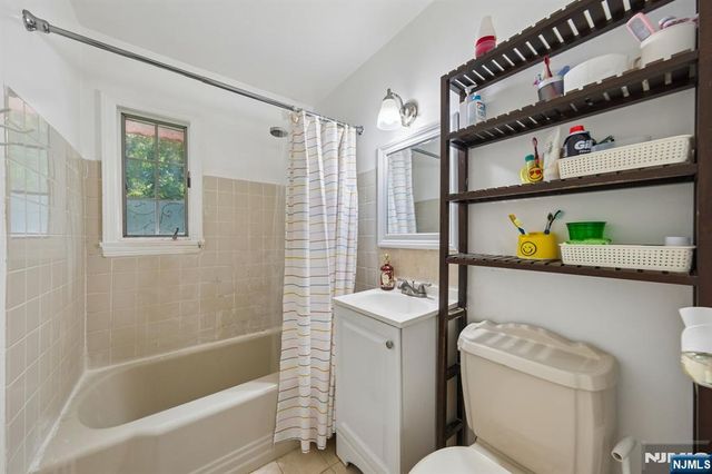 779 Newcomb Road, Ridgewood, NJ 07450