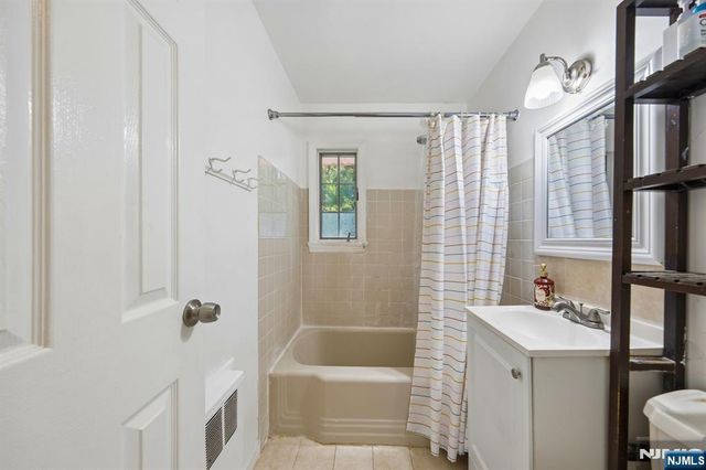 779 Newcomb Road, Ridgewood, NJ 07450