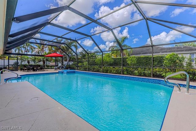 219 Cypress WAY W, Naples, FL 34110