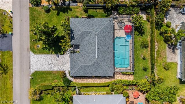 219 Cypress WAY W, Naples, FL 34110