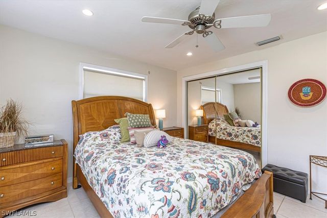 219 Cypress WAY W, Naples, FL 34110