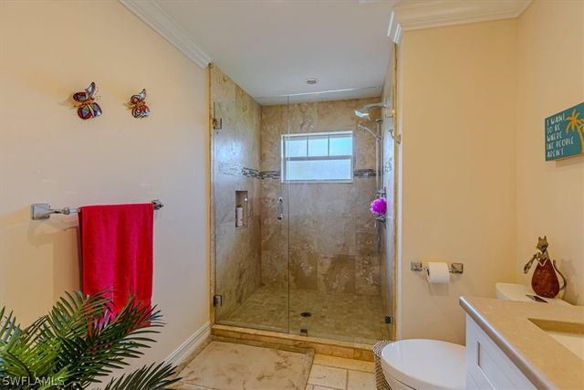 219 Cypress WAY W, Naples, FL 34110