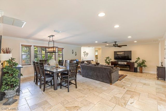 219 Cypress WAY W, Naples, FL 34110