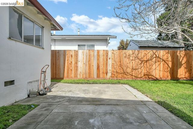 226 S 41St St, Richmond, CA 94804