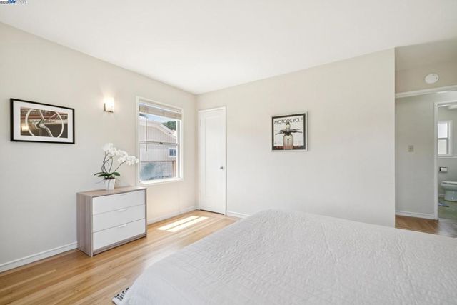 2200 Peach St, Pinole, CA 94564