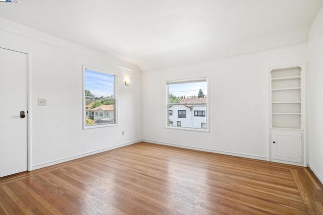 2200 Peach St, Pinole, CA 94564