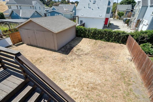 2200 Peach St, Pinole, CA 94564