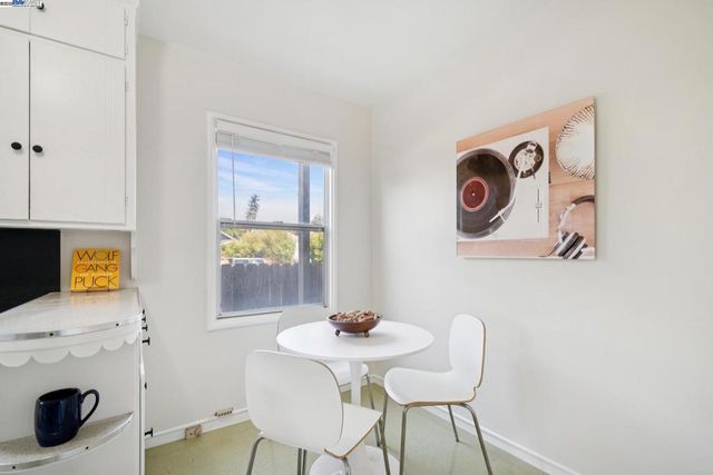 2200 Peach St, Pinole, CA 94564