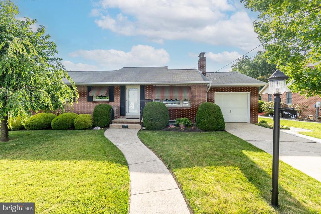 717 MCCOSH ST, Hanover, PA 17331