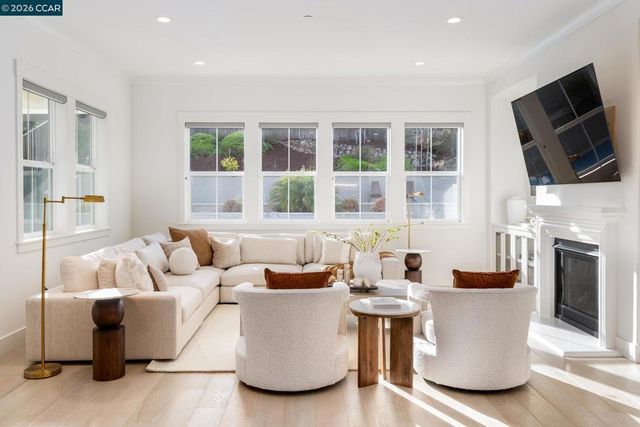 2130 Elderberry Dr, San Ramon, CA 94582