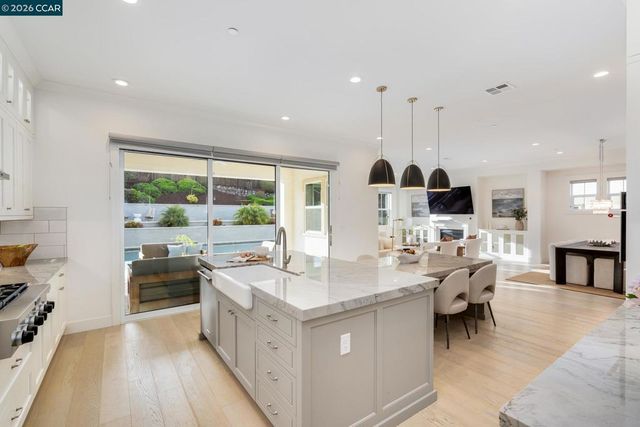 2130 Elderberry Dr, San Ramon, CA 94582