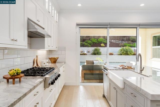 2130 Elderberry Dr, San Ramon, CA 94582