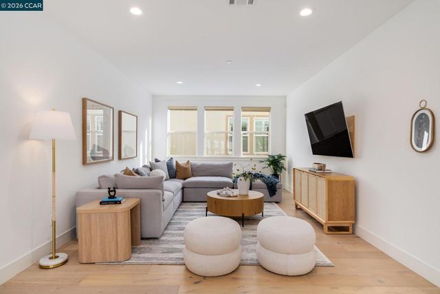 2130 Elderberry Dr, San Ramon, CA 94582