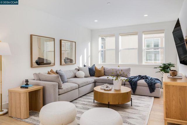 2130 Elderberry Dr, San Ramon, CA 94582