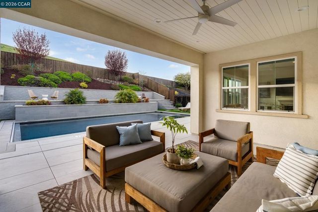 2130 Elderberry Dr, San Ramon, CA 94582