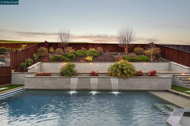 2130 Elderberry Dr, San Ramon, CA 94582