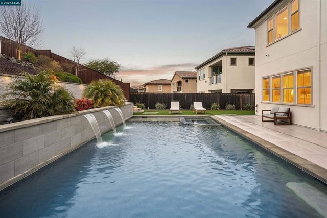 2130 Elderberry Dr, San Ramon, CA 94582