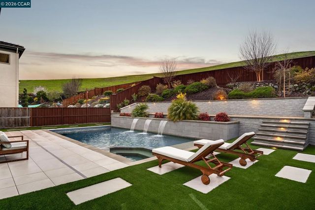 2130 Elderberry Dr, San Ramon, CA 94582