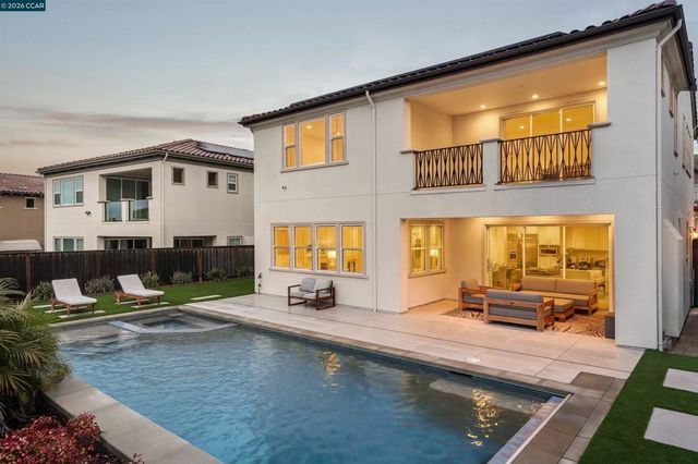 2130 Elderberry Dr, San Ramon, CA 94582