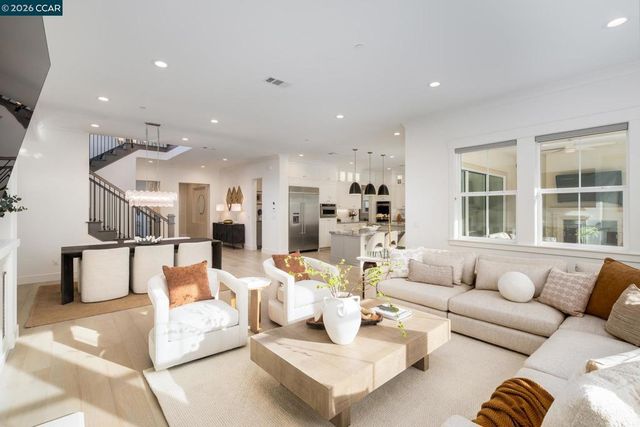 2130 Elderberry Dr, San Ramon, CA 94582