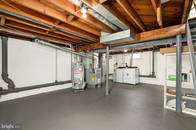 2 ROCKLEIGH DR, Ewing, NJ 08628