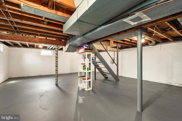 2 ROCKLEIGH DR, Ewing, NJ 08628