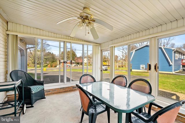 2 ROCKLEIGH DR, Ewing, NJ 08628