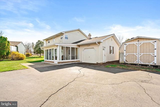 2 ROCKLEIGH DR, Ewing, NJ 08628