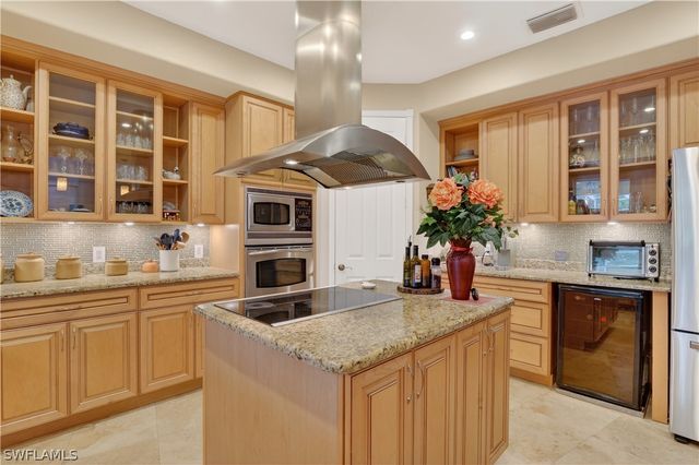 6416 Mark LN, Fort Myers, FL 33966