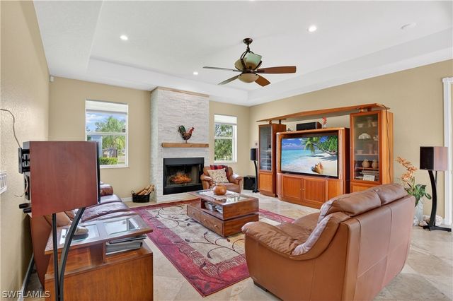 6416 Mark LN, Fort Myers, FL 33966