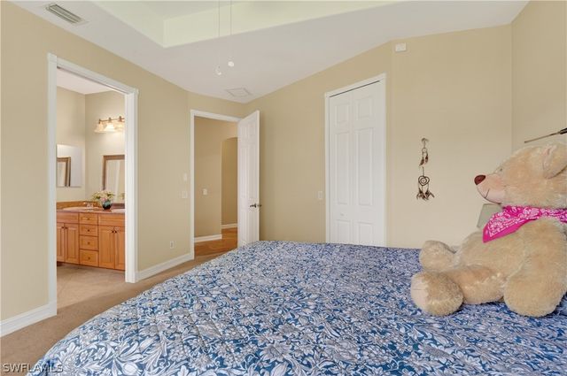 6416 Mark LN, Fort Myers, FL 33966